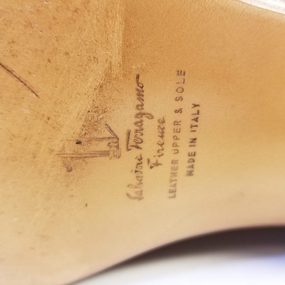 Exceptional Ferragamo Loafers Size 8.5 Worn Once - Picture 8 of 8